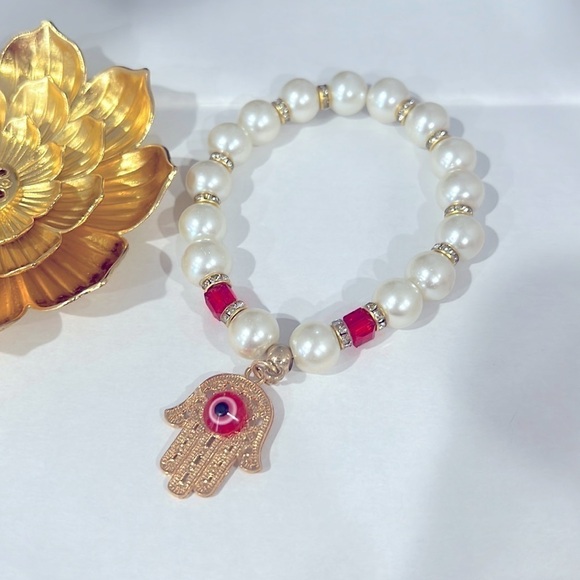 Hamsa Fatima Faux Pearl Stretch Bracelet - Picture 1 of 4